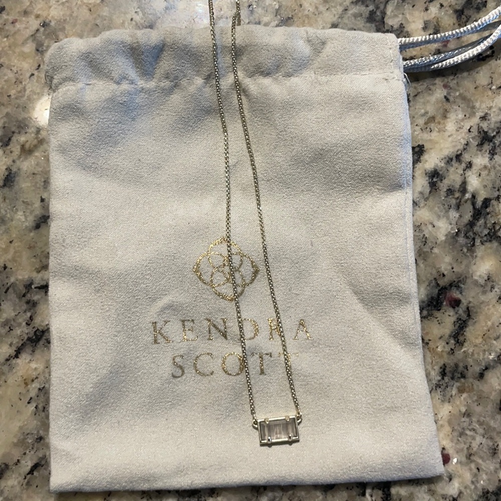 Kendra Scott Necklace